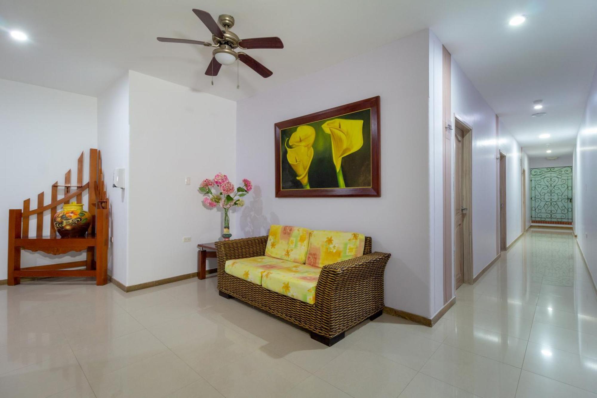 Hotel Costa Bonita Monteria Exterior photo